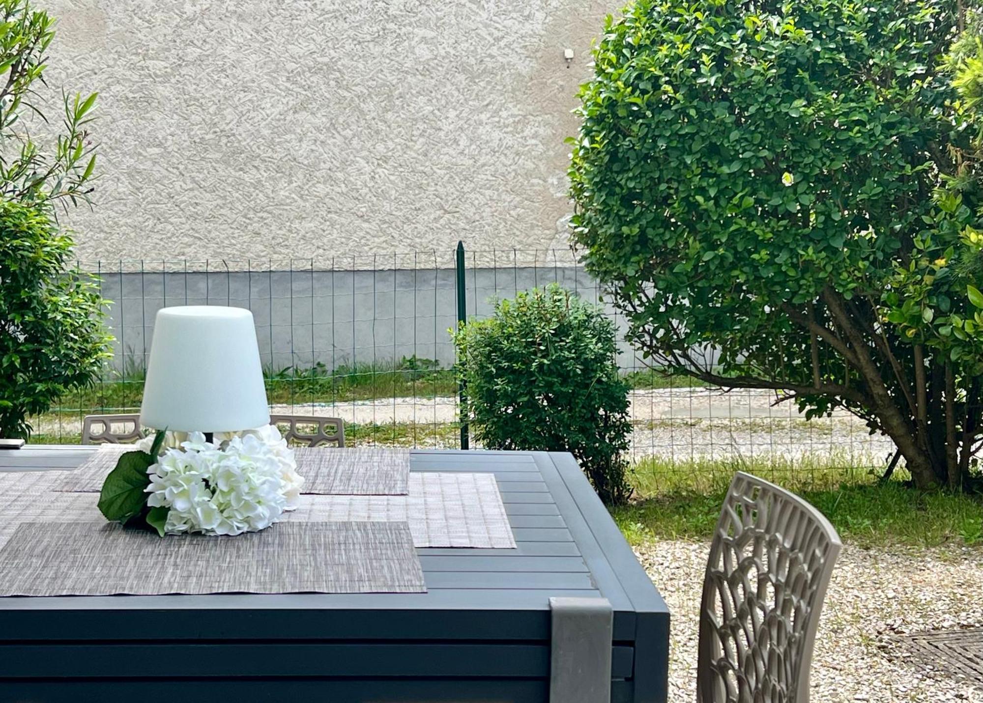 Chambre Au Calme L Jardin I Tram L Grenoble Nord St Egreve سانت إجريف المظهر الخارجي الصورة